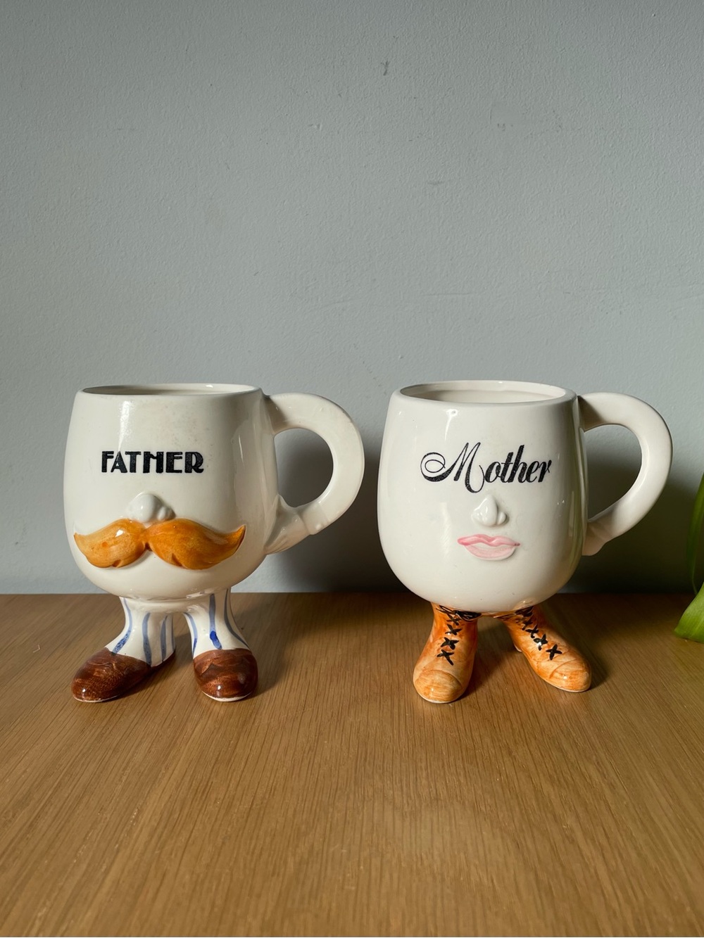 Vintage Midcentury Giftcraft Mother & Father Walking Feet Mugs Set of 2 Japan